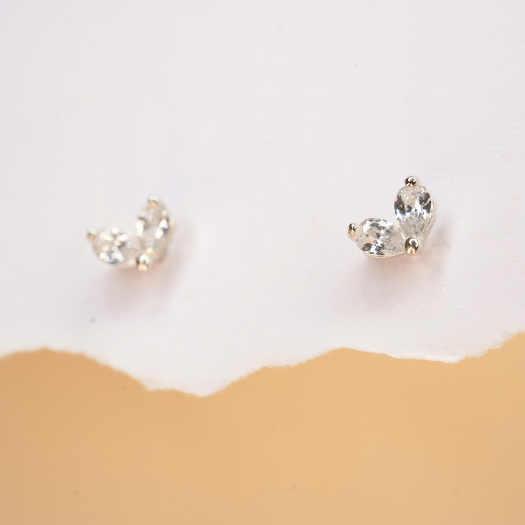 V-heart duo studs