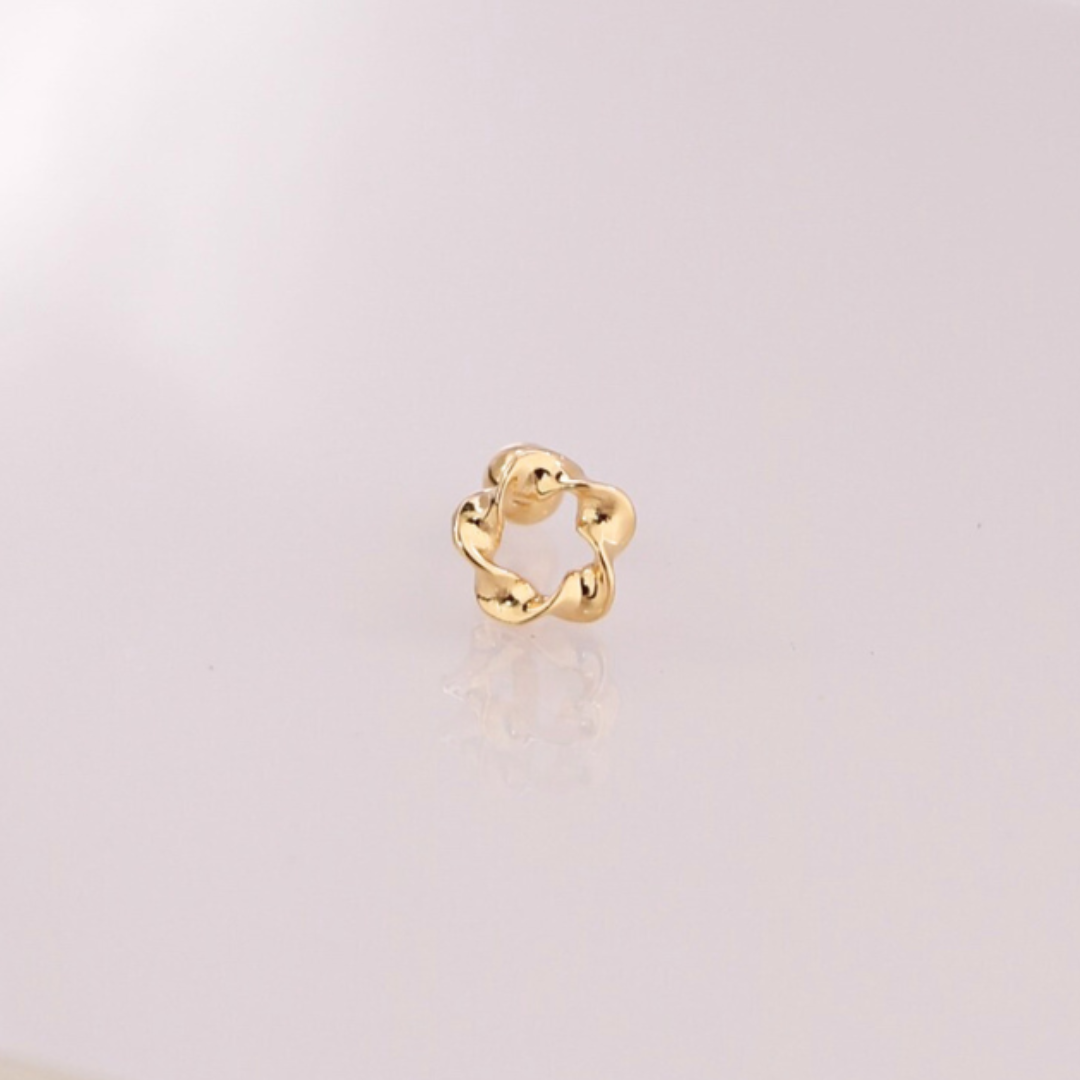 Twist bloom piercing