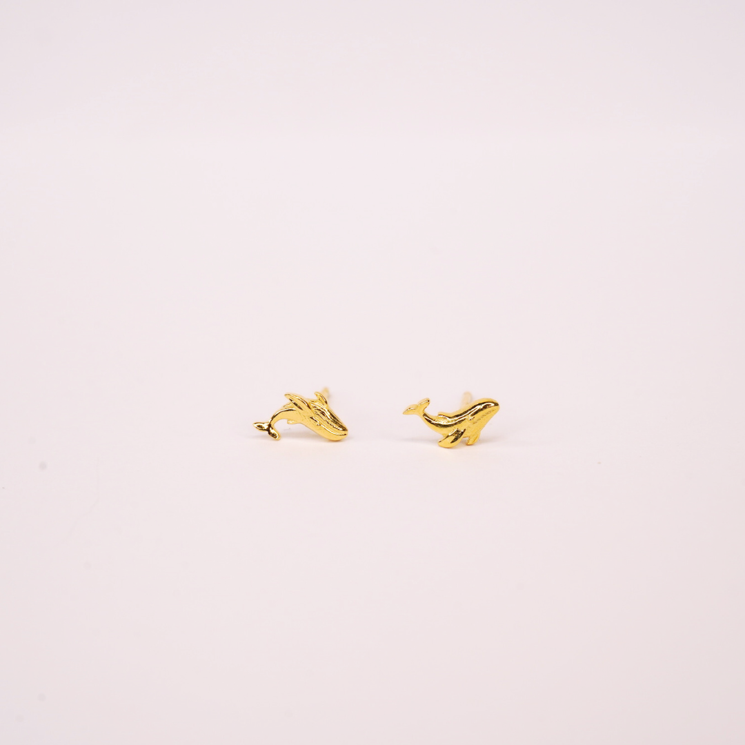 Serene whale studs