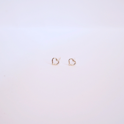 Petite heartline studs