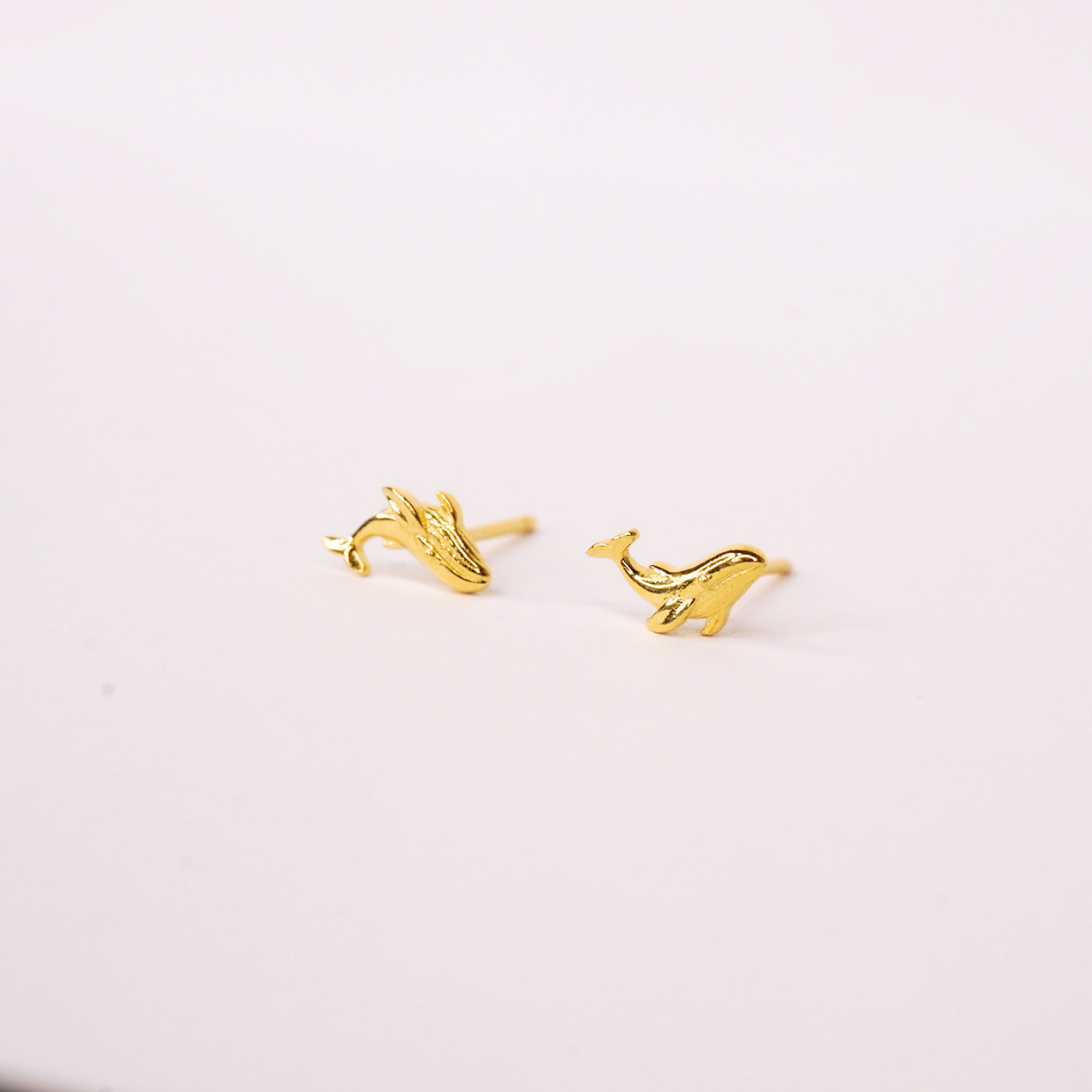 Serene whale studs