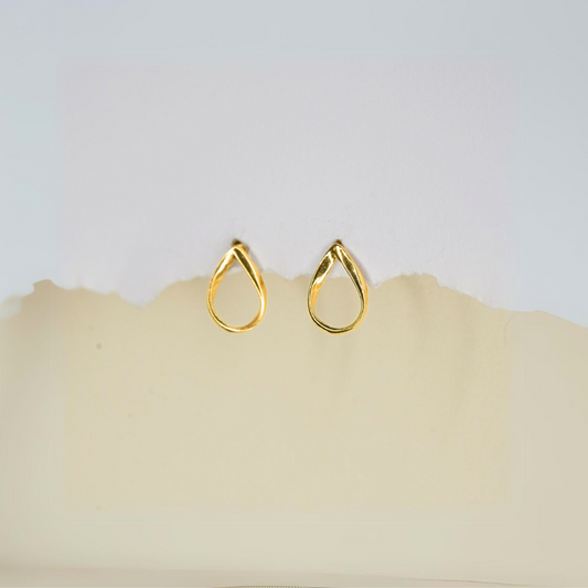 Dewdrop twist studs