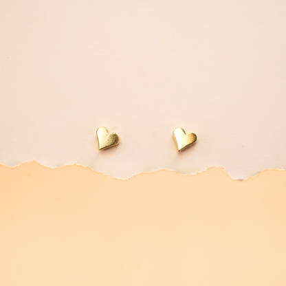 Classic heart studs