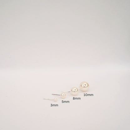 Essential pearl studs