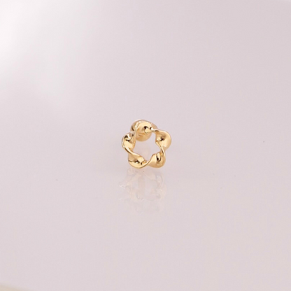 Twist bloom piercing