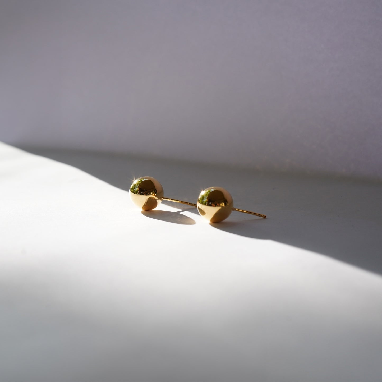 Essential gold studs