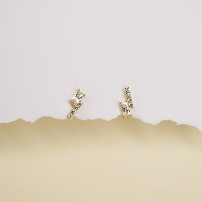Gleaming bar duo studs