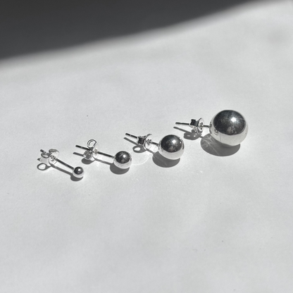 Essential silver studs