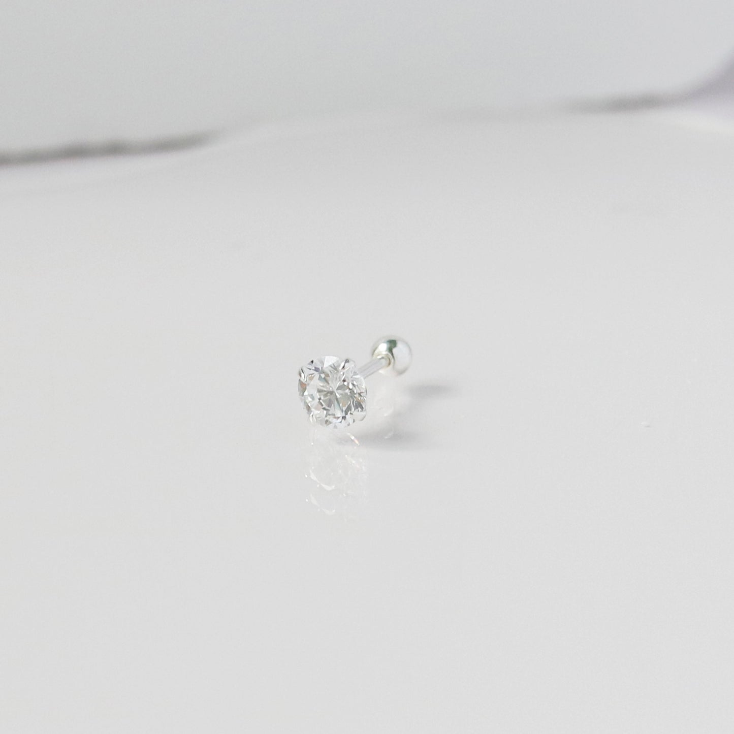 Classic shine piercing