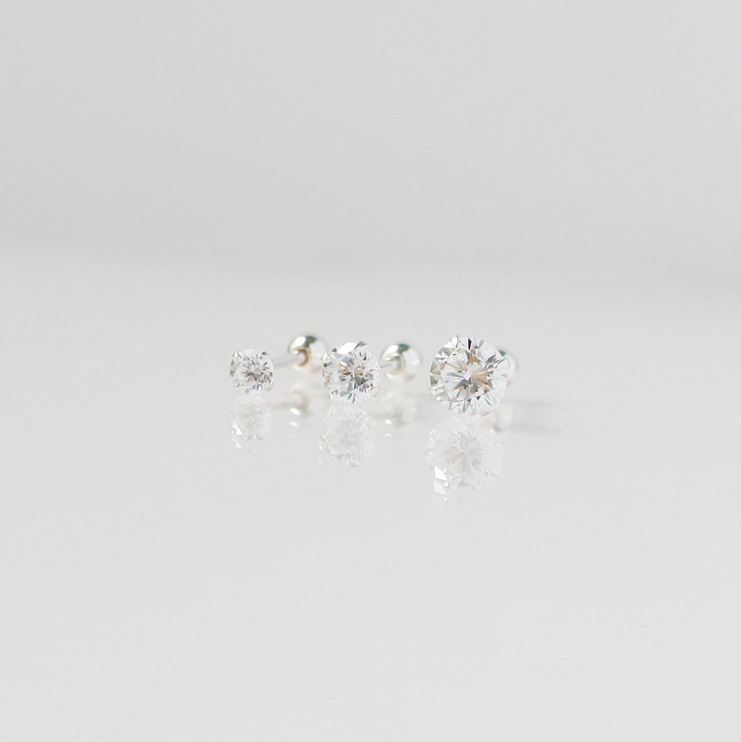 Classic shine piercing